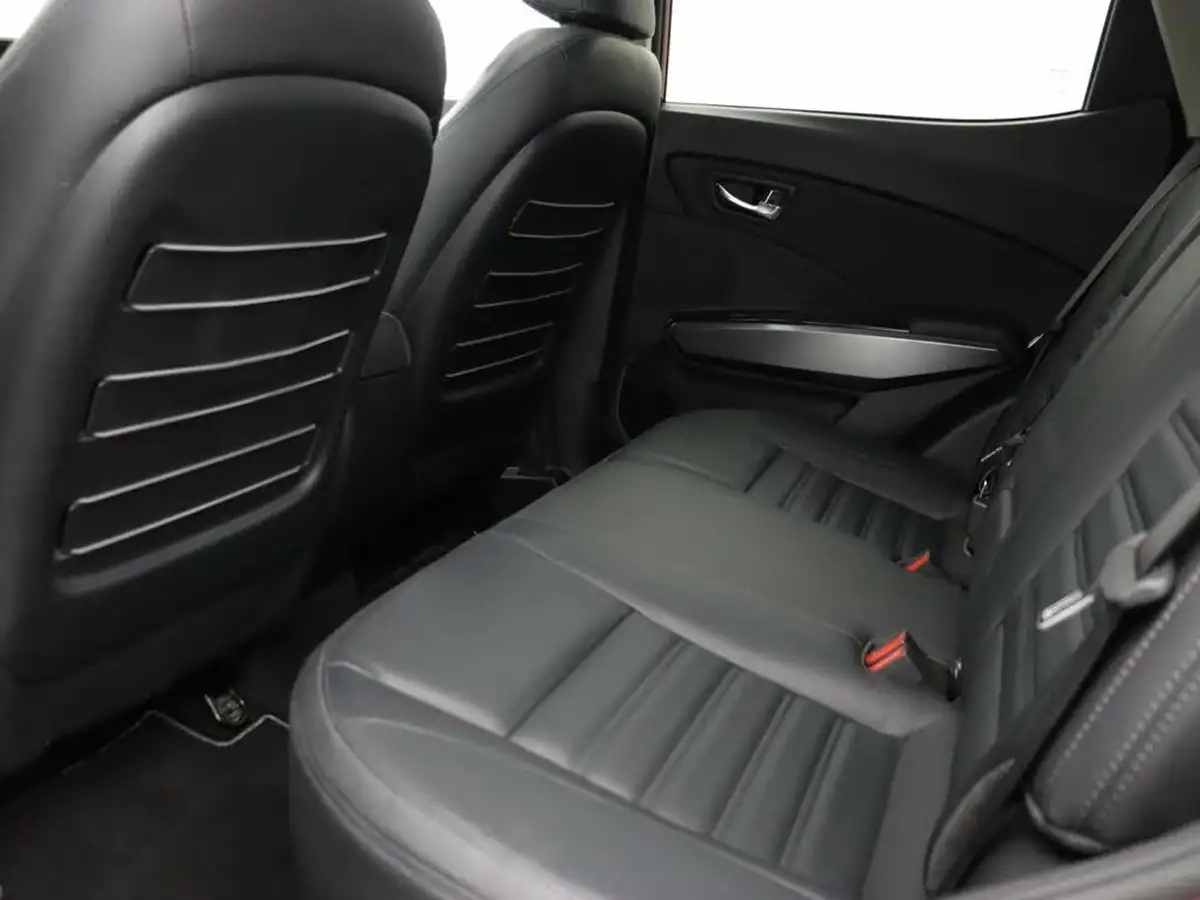 2022-kgm-ssangyong-tivoli-15-ultimate-auto-big-10