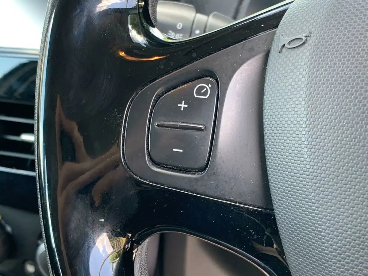 2015-renault-clio-09-tce-dynamique-nav-big-29