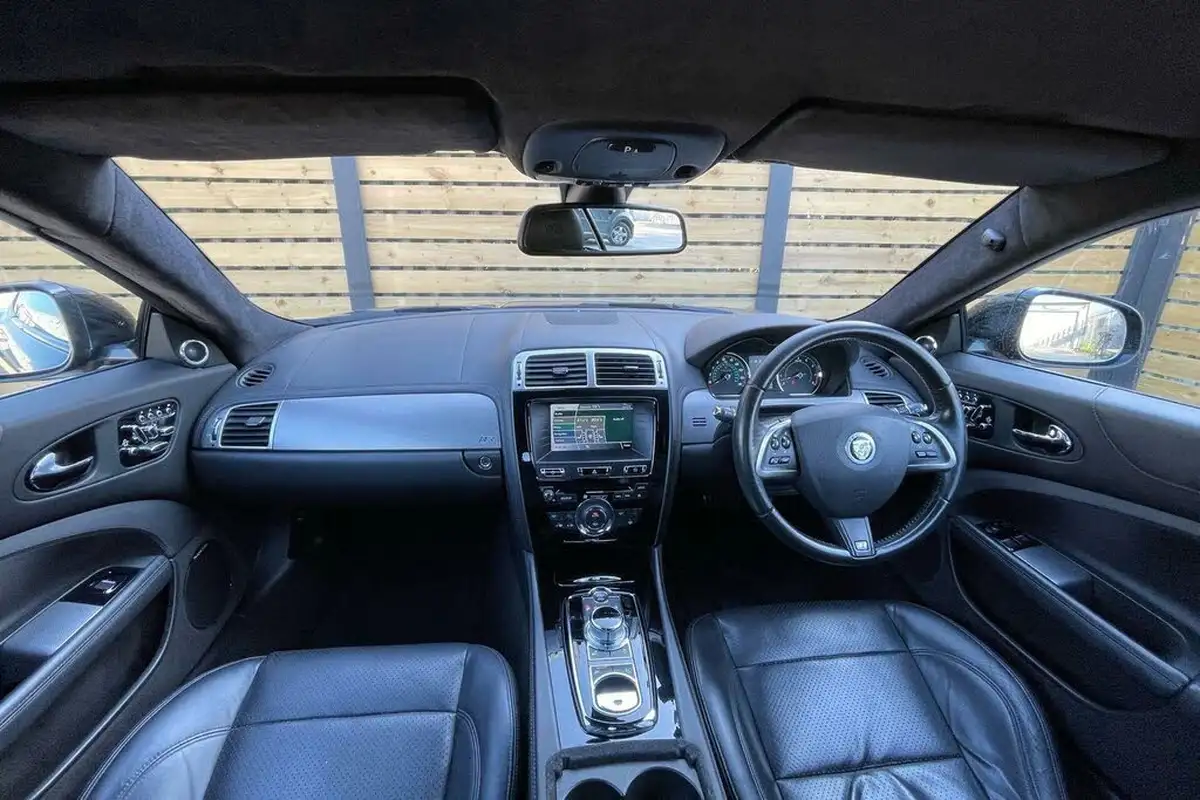 2012-jaguar-xkr-50-sc-coupe-auto-big-2