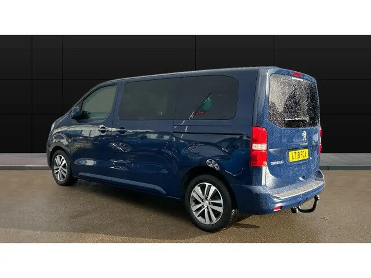 2018-peugeot-traveller-20-bluehdi-business-vip-20bluehdi-150ps-standardss-big-1