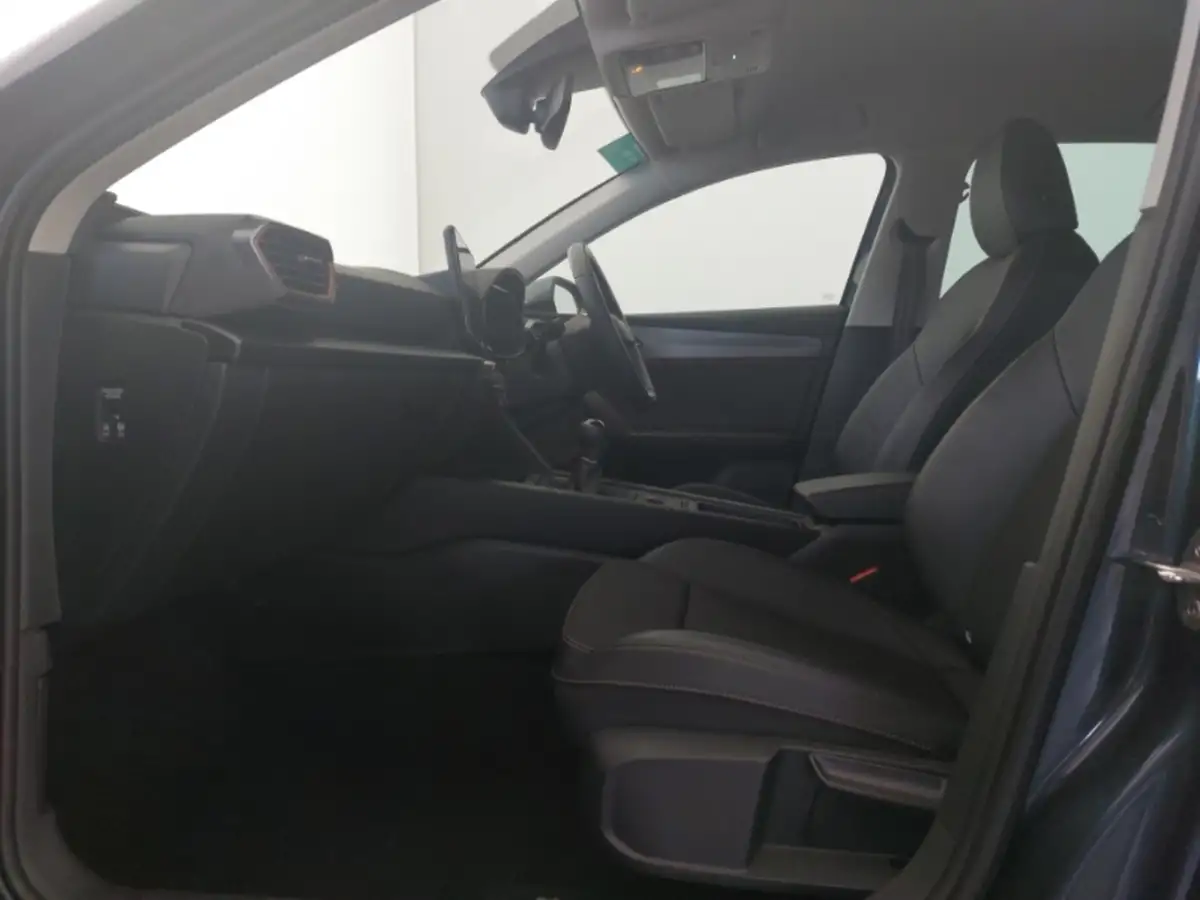 2018-mini-cooper-15-cooper-series-ii-chilinav-plusss-hatchback-3d-big-4