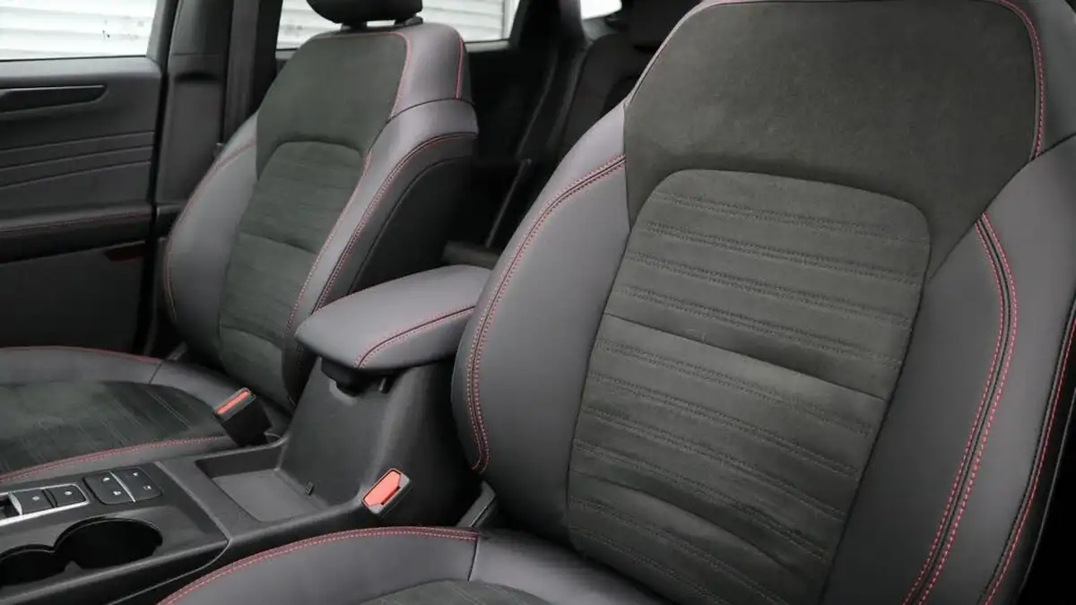 2024-ford-kuga-25t-graphite-tech-edition-190ps-fhev-big-8