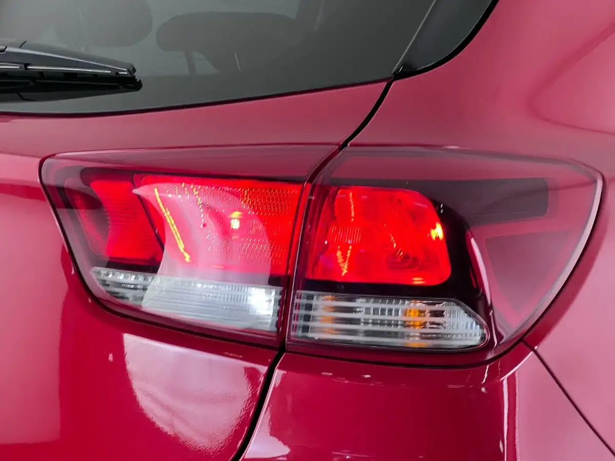 2018-kia-rio-14-3-big-9