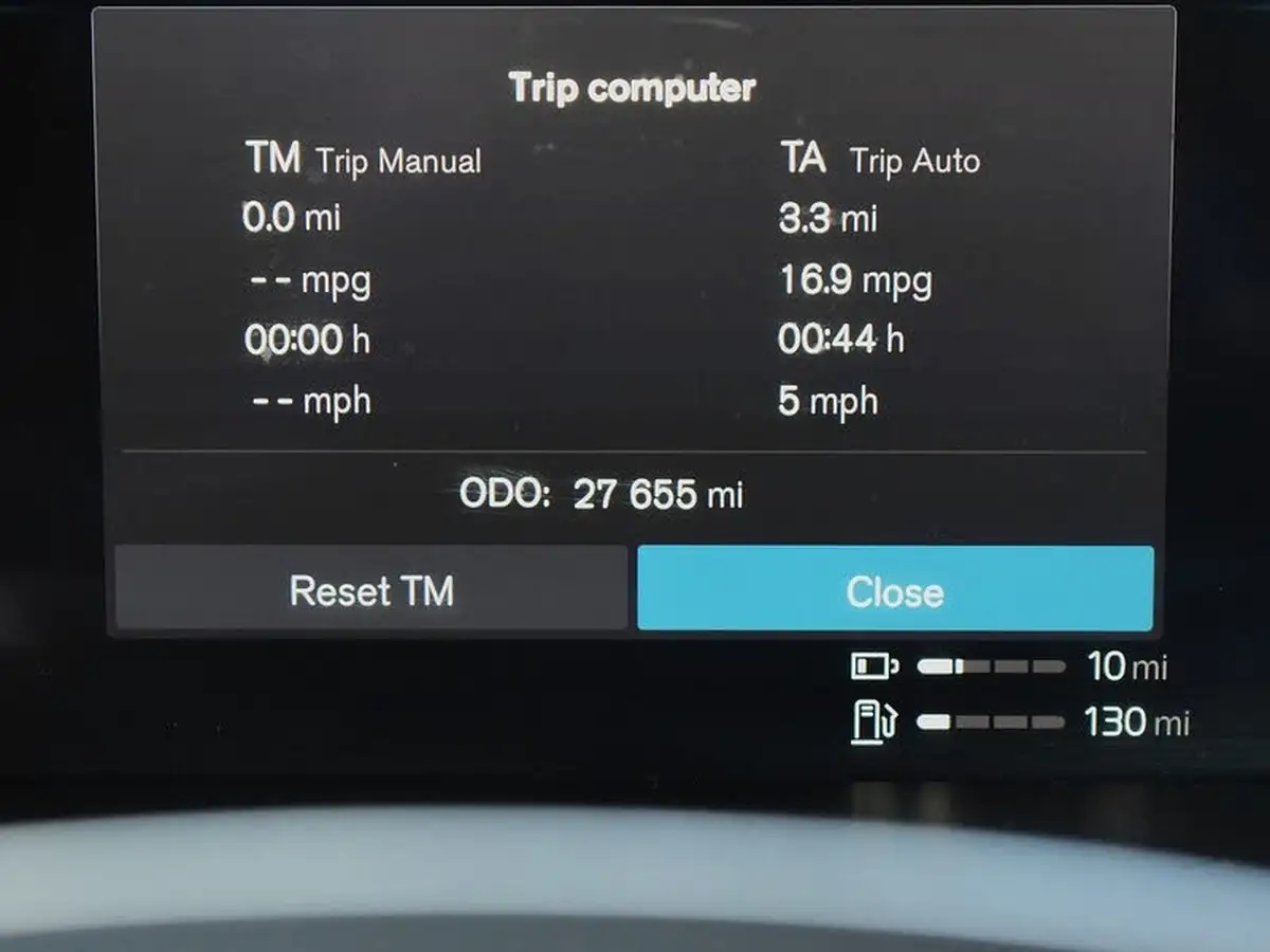 2022-volvo-xc60-20-b5-plus-big-36