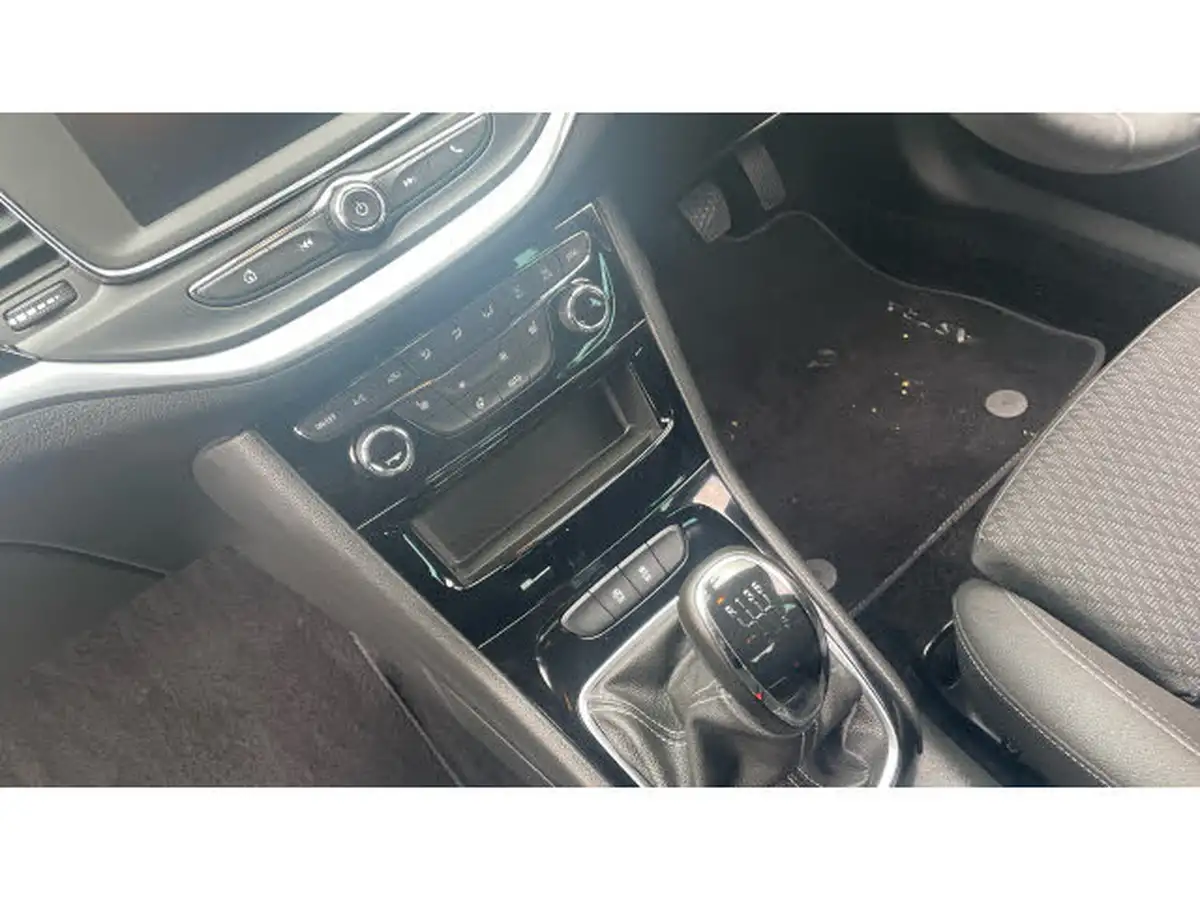2019-vauxhall-astra-16cdti-griffin-big-12