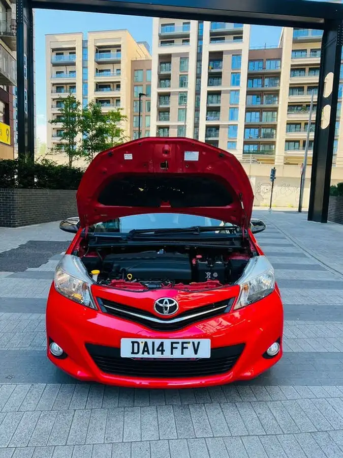 2014-toyota-yaris-133-trend-smart-pack-big-39