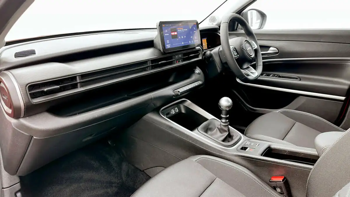 2023-jeep-avenger-12-gse-altitude-big-11