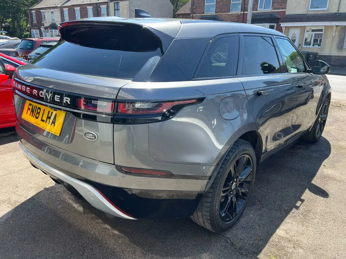 2018-land-rover-range-rover-velar-20-d180-r-dynamic-se-ss-big-12