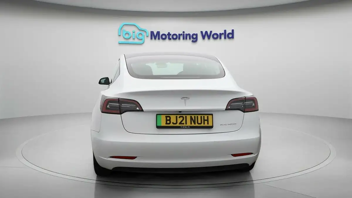 2021-tesla-model-3-e-long-range-4x4-big-6