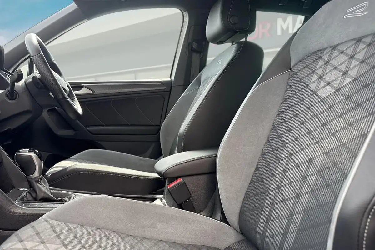 2021-volkswagen-tiguan-14-tsi-r-line-big-15