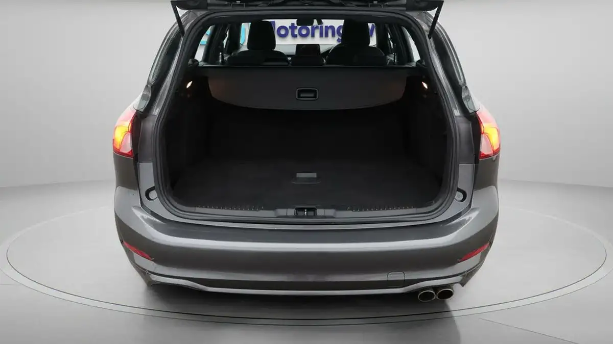 2020-ford-focus-10t-st-line-edition-125ps-hybrid-mhev-estate-big-17