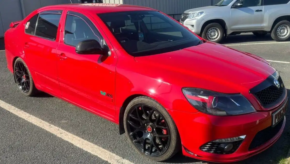 2012-skoda-octavia-20td-vrs-cr-170bhp-hatchback-big-0
