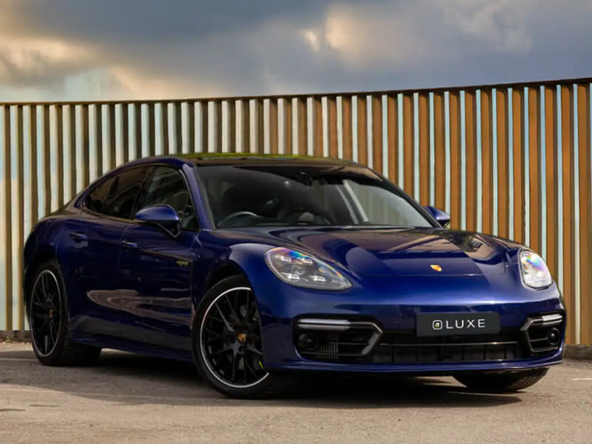 2022-porsche-panamera-30-4-e-hybrid-platinum-edition-hatchback-big-0