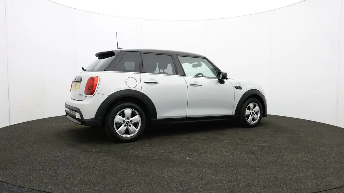 2022-mini-cooper-15-cooper-classic-hatchback-5d-auto-big-35