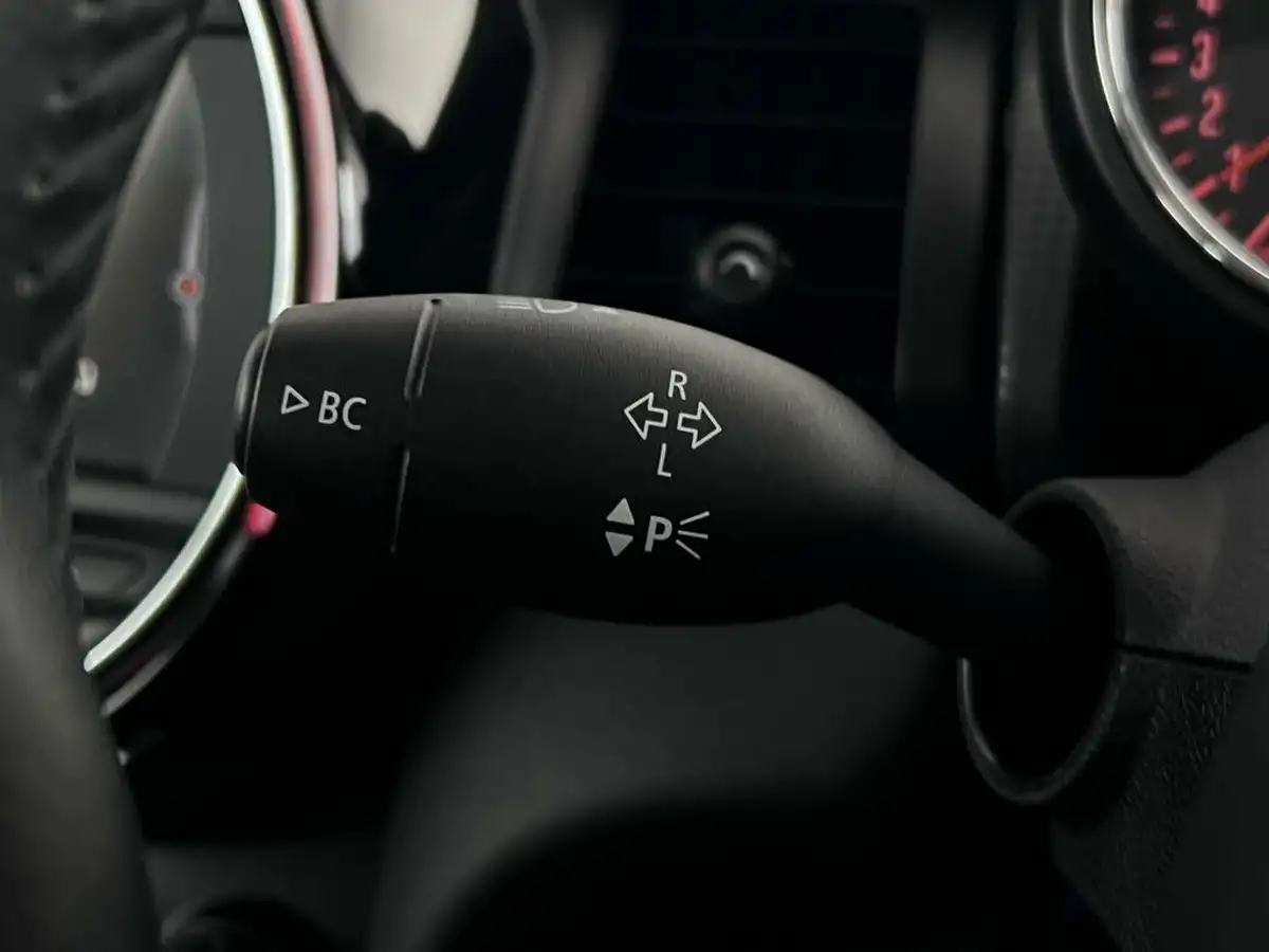 2014-mini-cooper-15-cooper-3d-big-14
