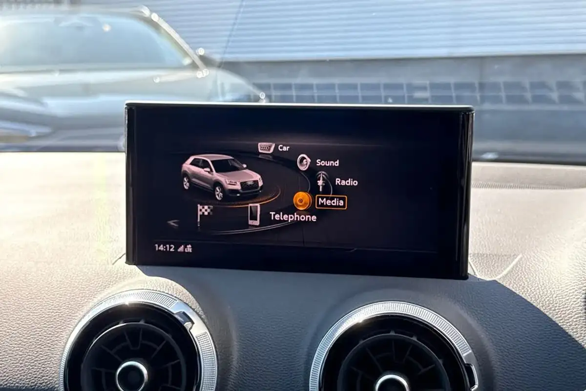 2022-audi-q2-15-35-tfsi-s-line-tronic-big-52