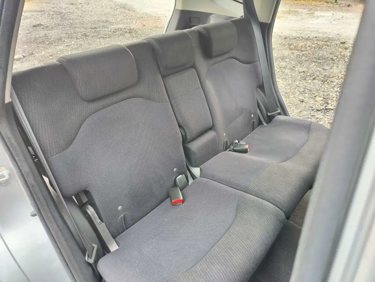2013-honda-jazz-big-36