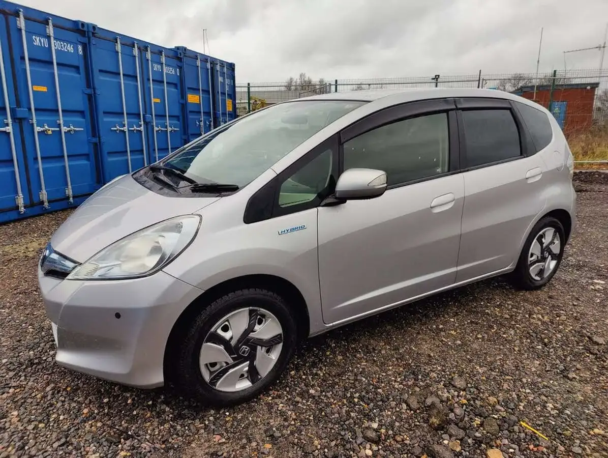 2013-honda-jazz-big-15