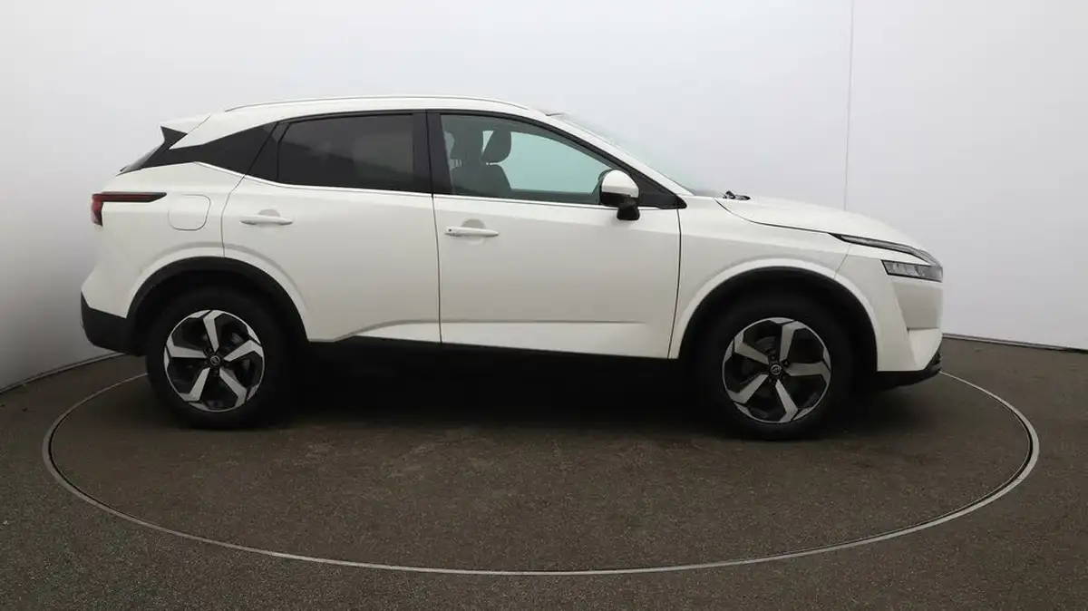2022-nissan-qashqai-13-dig-t-n-connecta-140ps-big-40