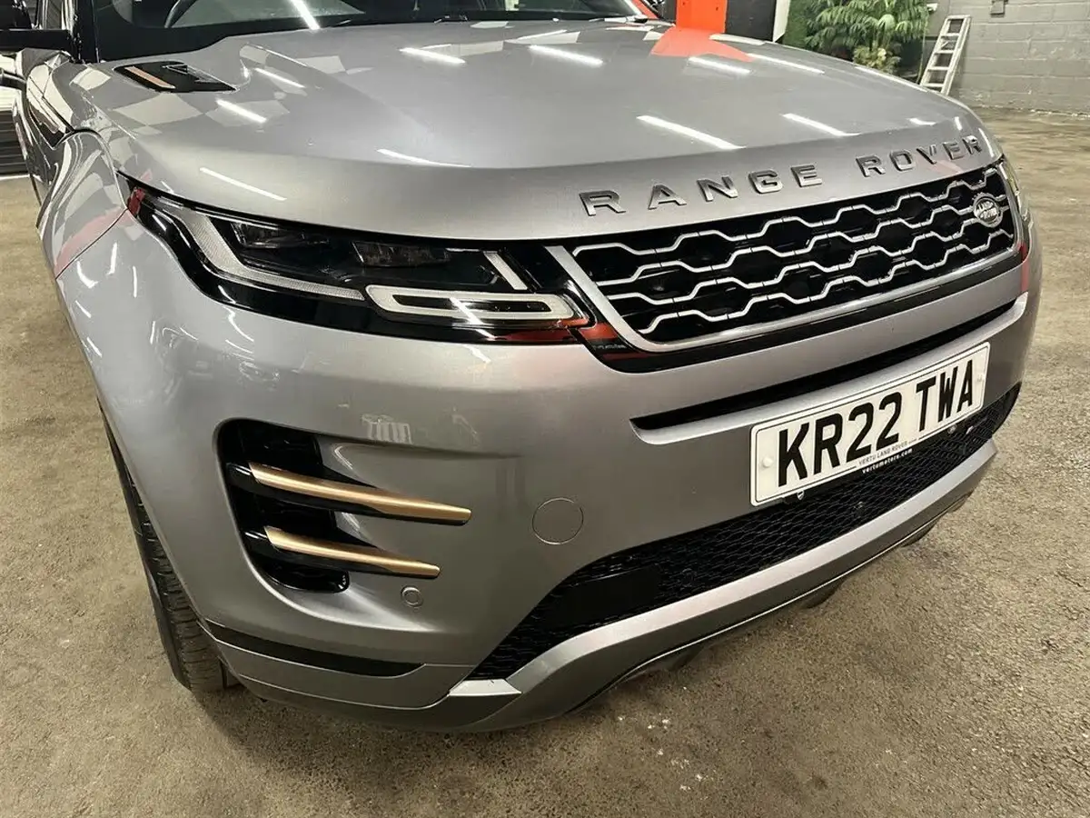 2022-land-rover-range-rover-evoque-20-d200-r-dynamic-hse-big-22