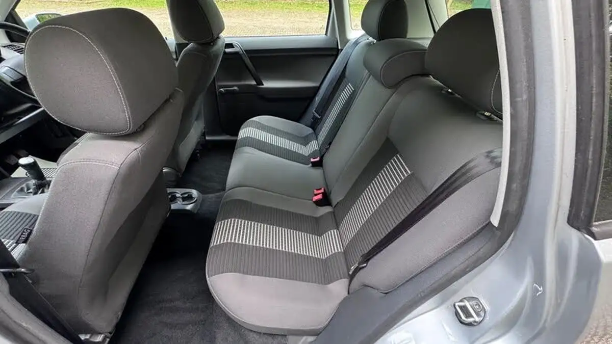 2008-volkswagen-polo-14-match-80ps-5d-big-21