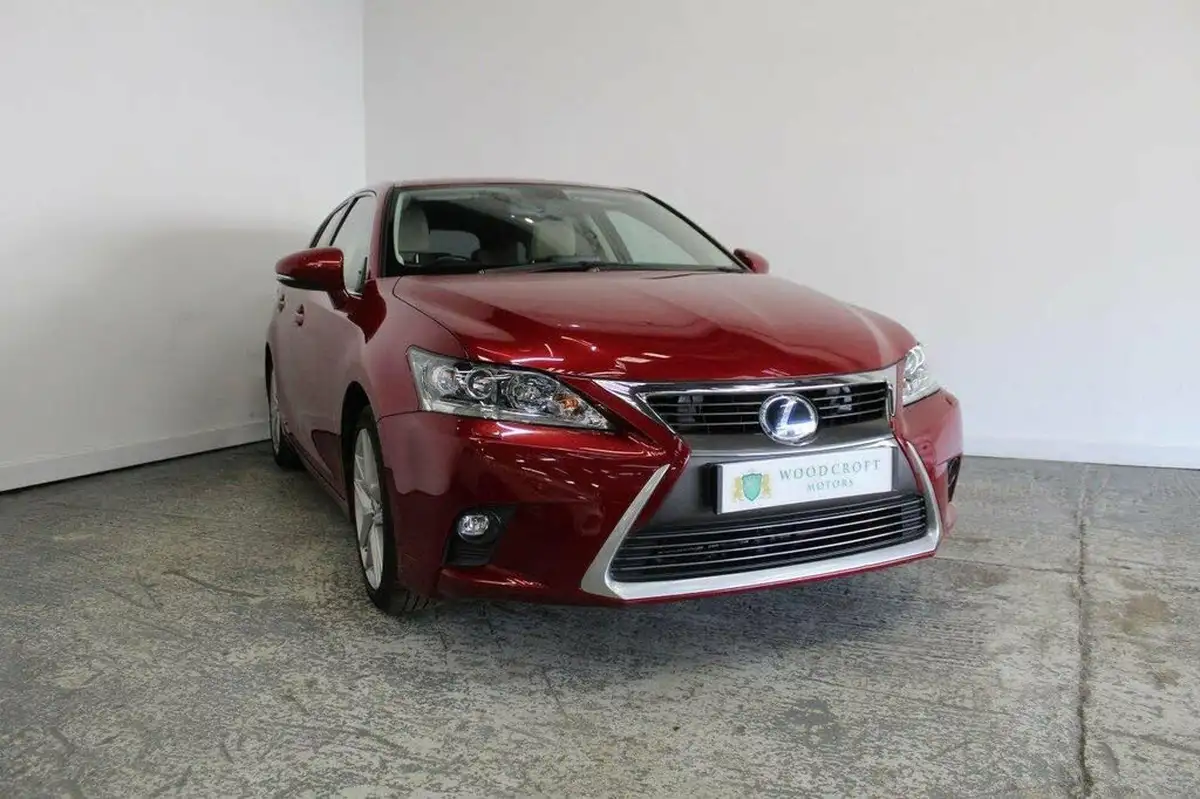 2014-lexus-ct-200h-18-premier-big-0