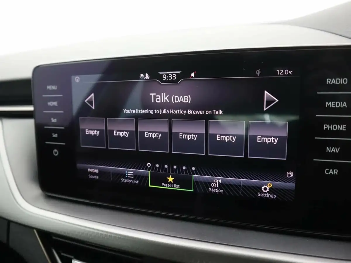 2020-skoda-scala-15-tsi-se-l-big-11