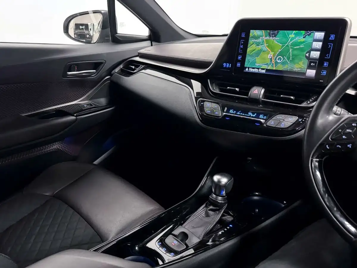 2018-toyota-c-hr-18-vvt-i-excel-big-24