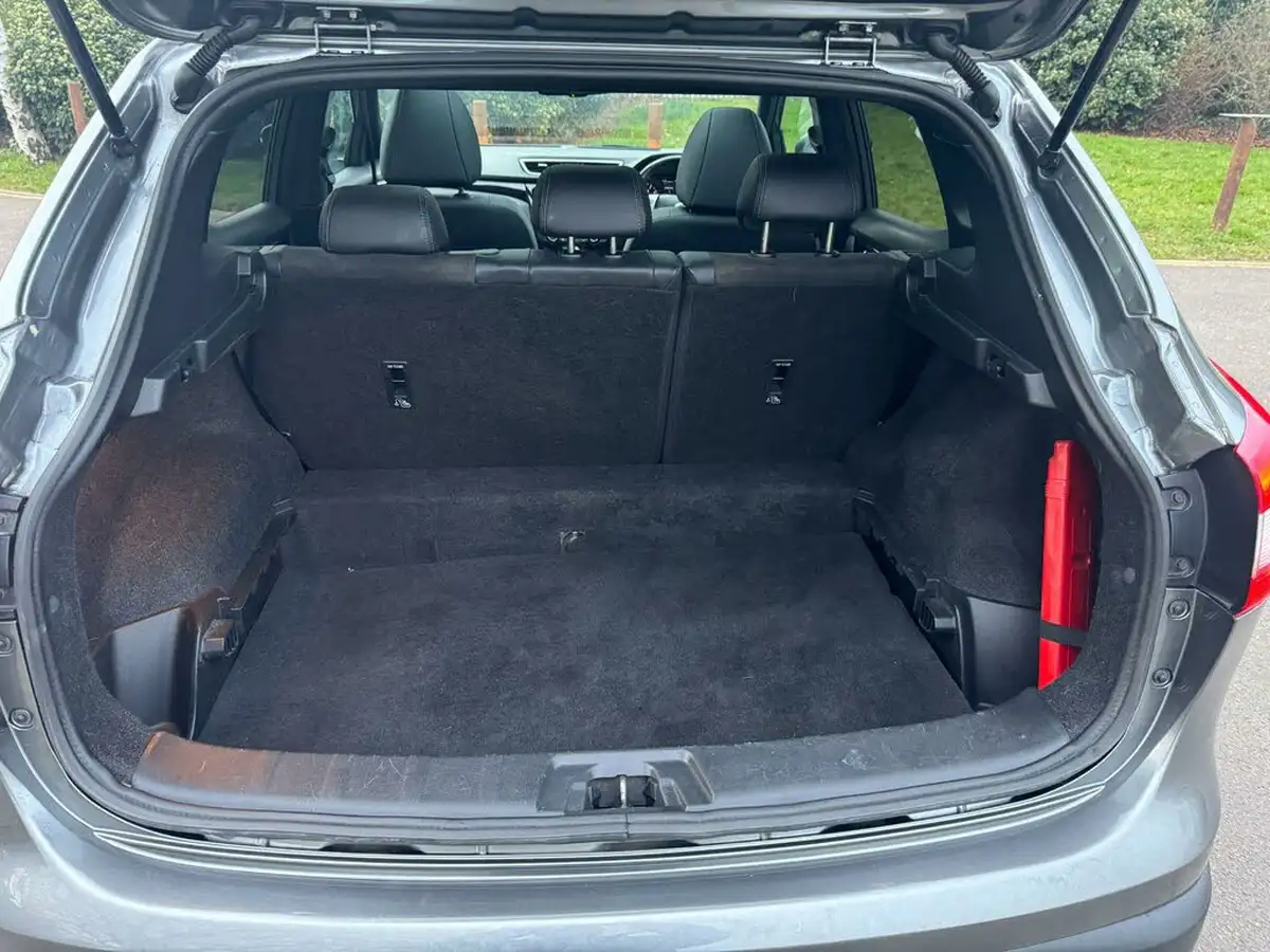 2017-nissan-qashqai-12-dig-t-n-vision-18in-xtronic-cvt-big-37
