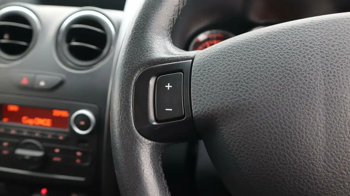 2018-dacia-duster-15dci-laureate-110bhp-4x4-ss-station-wagon-5d-big-22