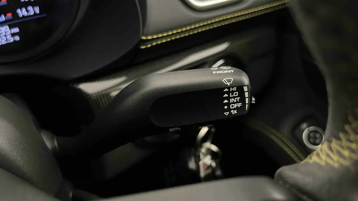 2020-porsche-cayman-718-40-cayman-gt4-big-38