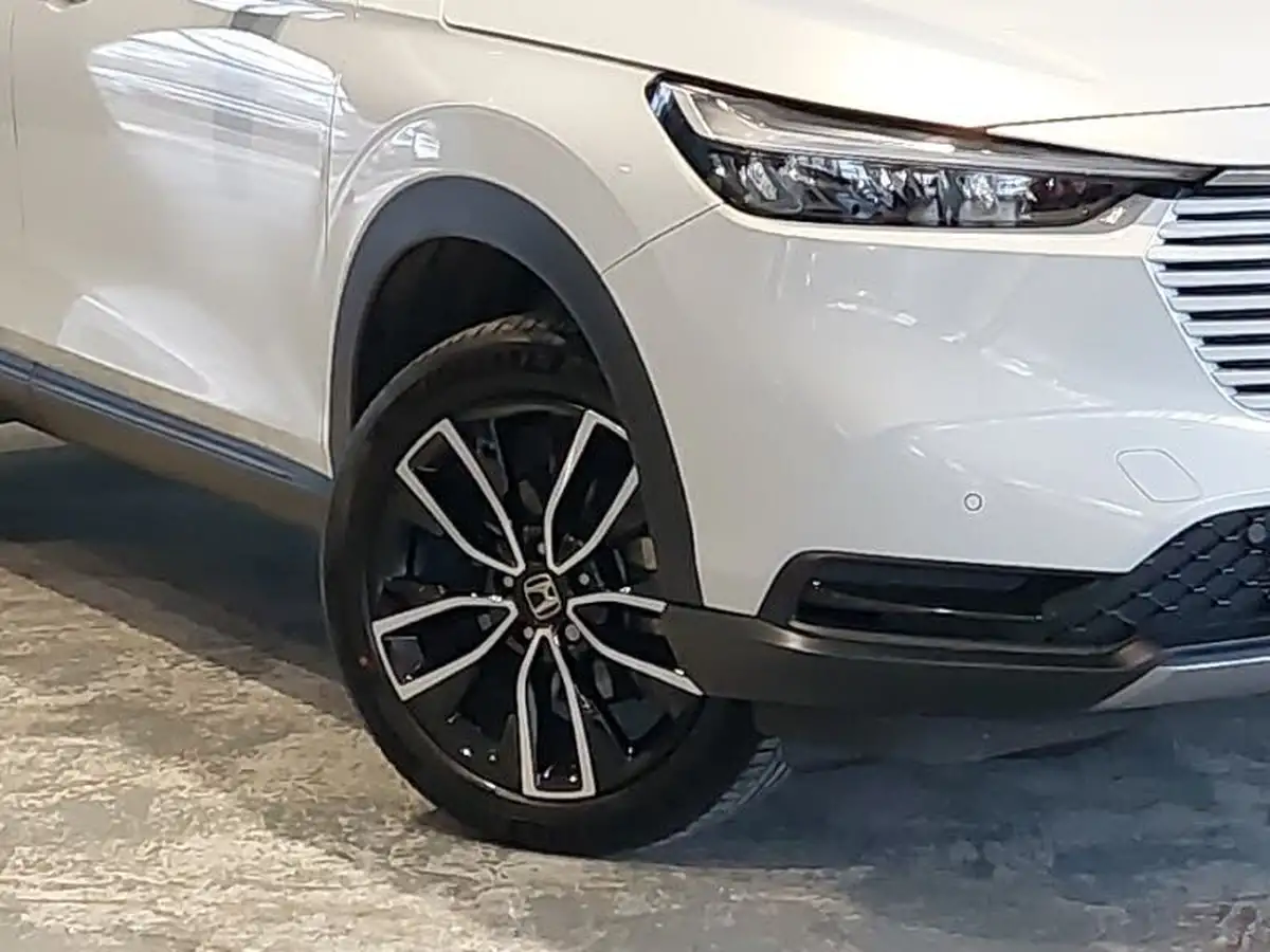 2023-honda-hr-v-15-i-mmd-elegance-big-8