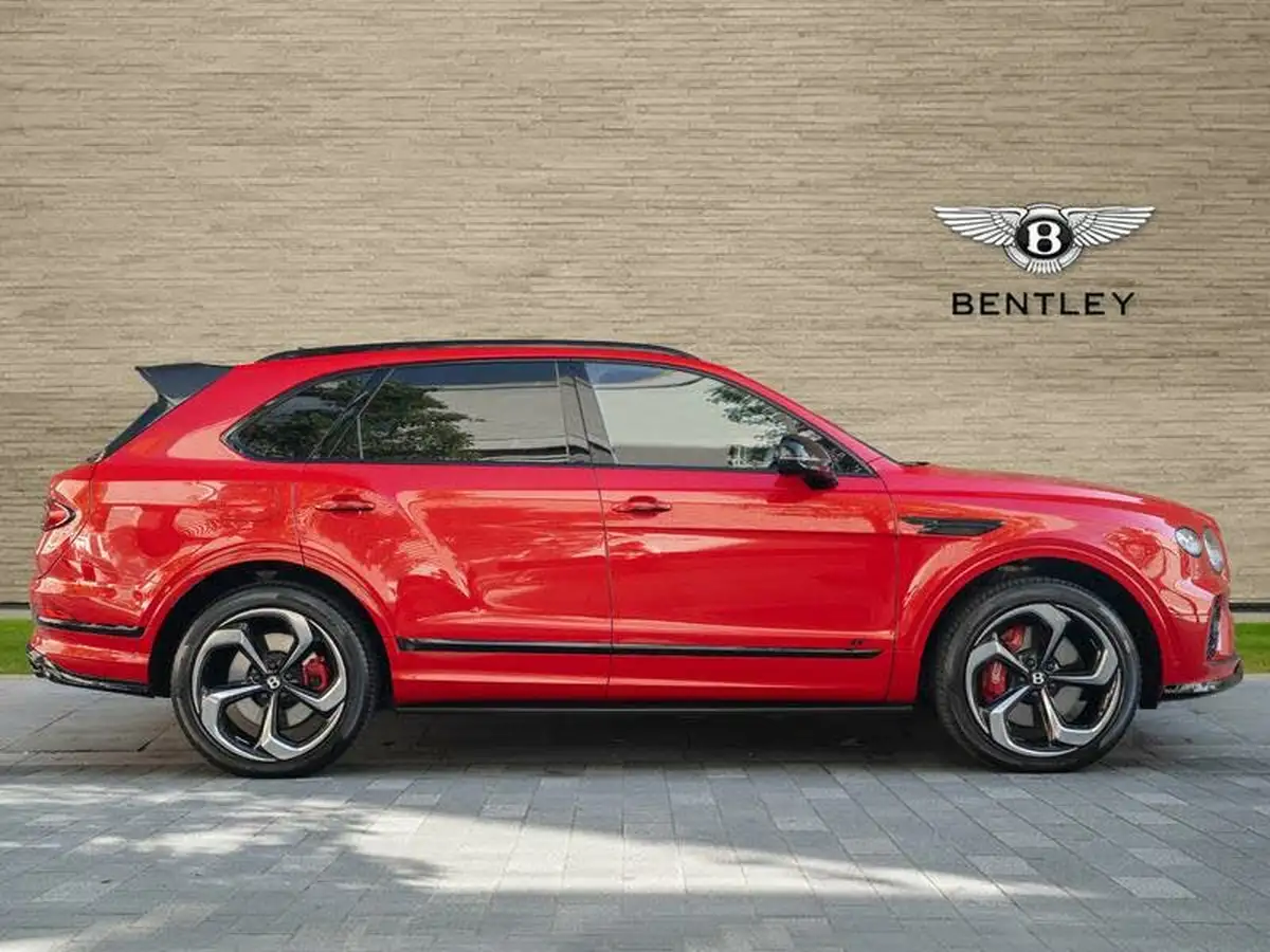 2022-bentley-bentayga-40-v8-big-4