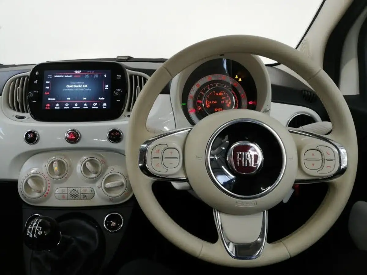2022-fiat-500-10-dolcevita-big-6
