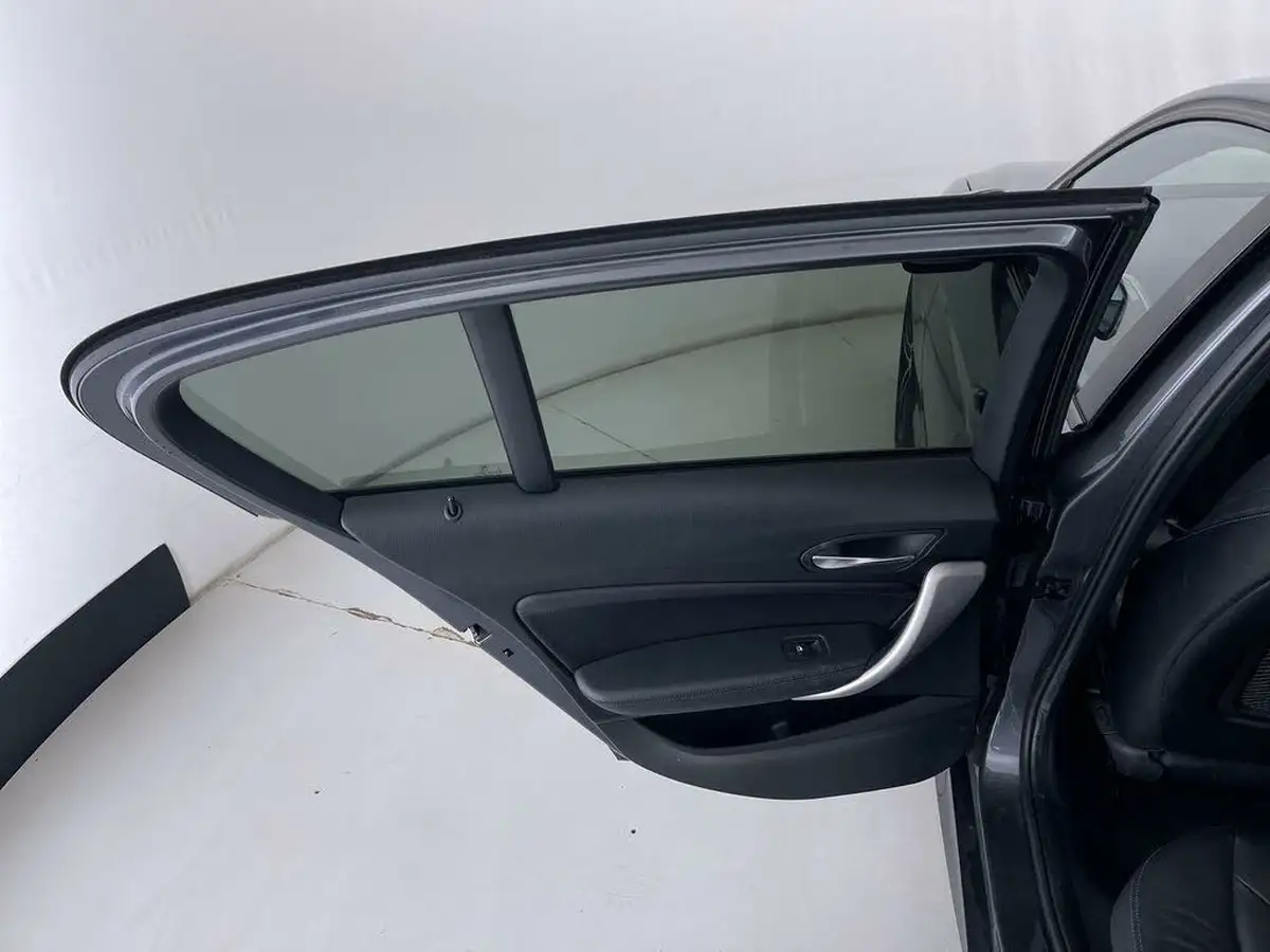 2019-bmw-1-series-15-118i-m-sport-shadow-edition-5d-big-26