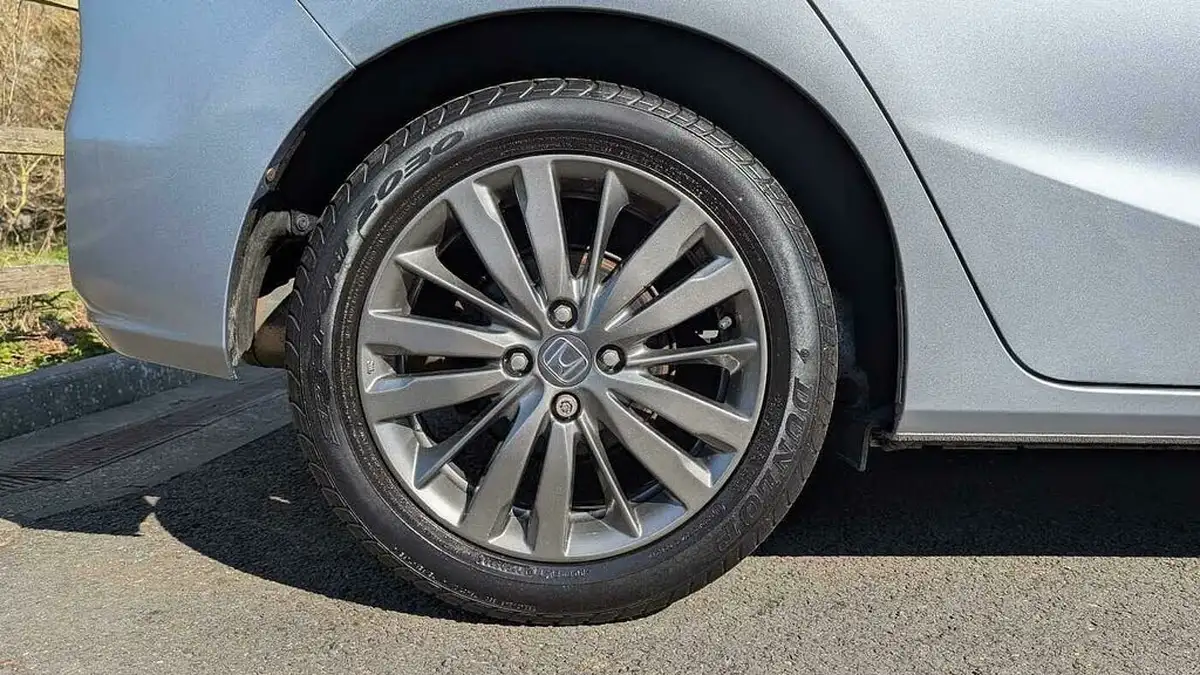 2019-honda-jazz-13-i-vtec-ex-navi-big-31
