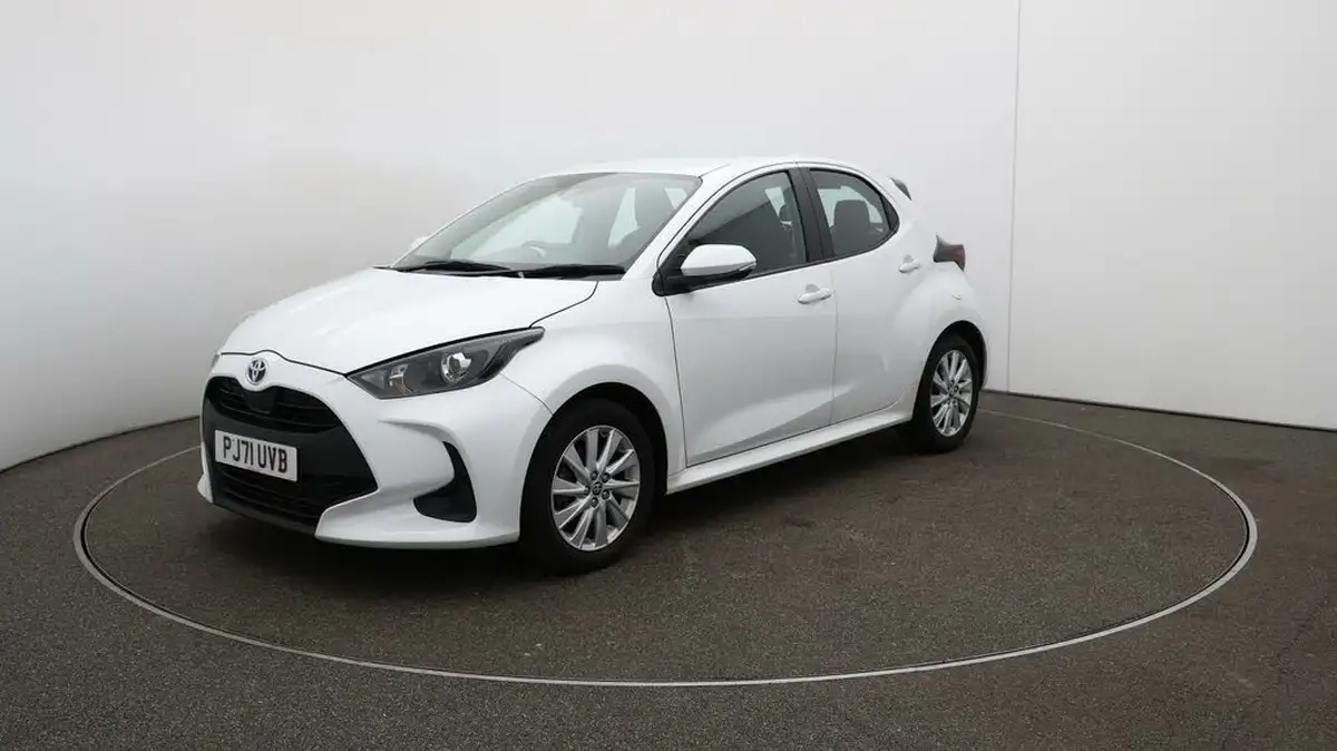 2022-toyota-yaris-15-vvt-i-icon-big-58
