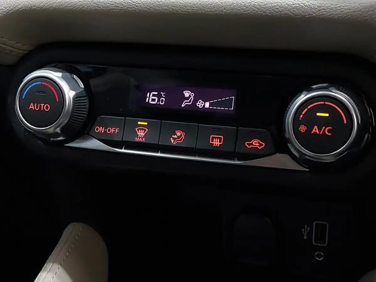 2022-nissan-micra-10-ig-t-tekna-cvt-big-13