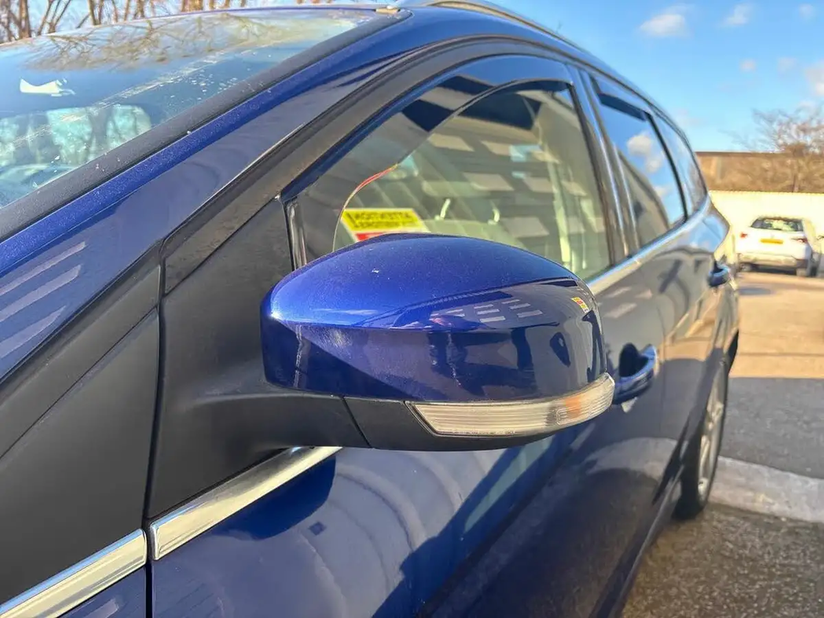 2015-ford-focus-16-zetec-s-hatchback-big-24
