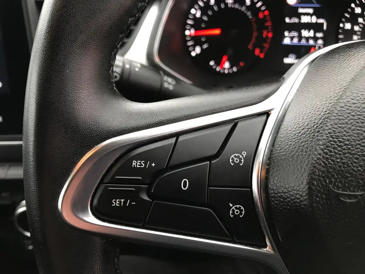 2022-renault-captur-10-tce-iconic-edition-big-23