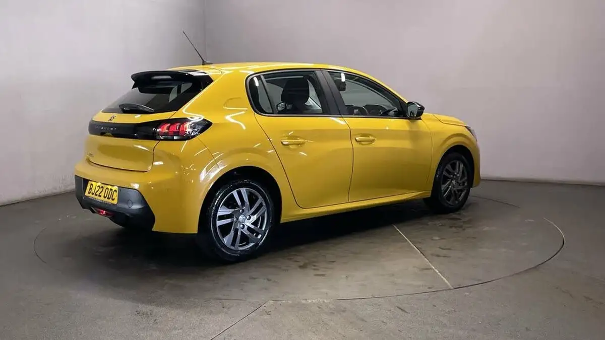 2022-peugeot-208-12-puretech-active-premium-75bhp-big-7