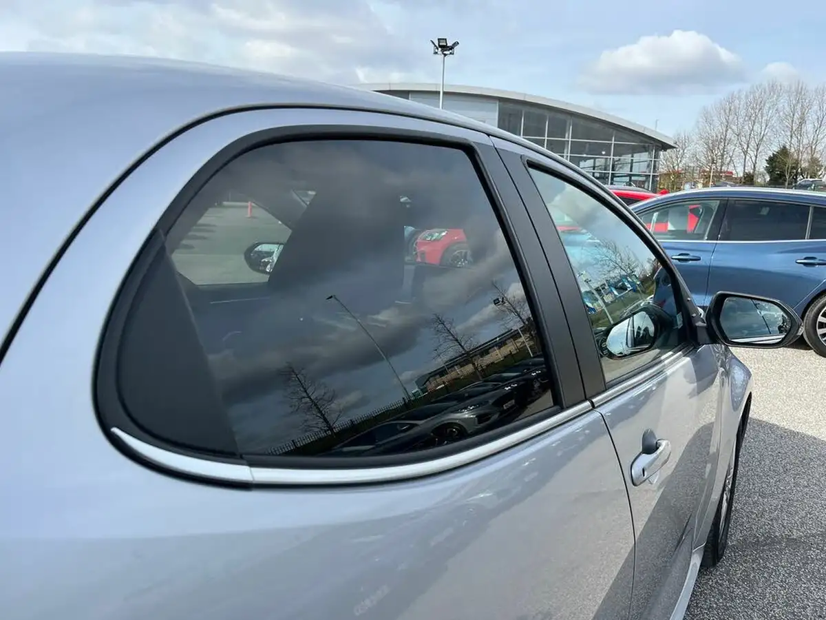 2023-mazda-mazda2-15-select-big-24