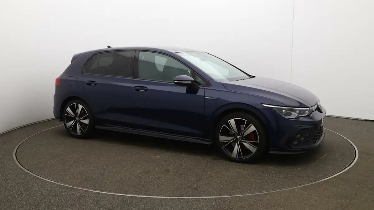 2022-volkswagen-golf-20tdi-gtd-big-38