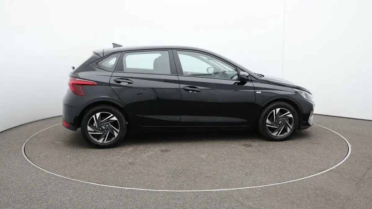 2023-hyundai-i20-10-t-gdi-se-connect-eclutch-imt-big-50