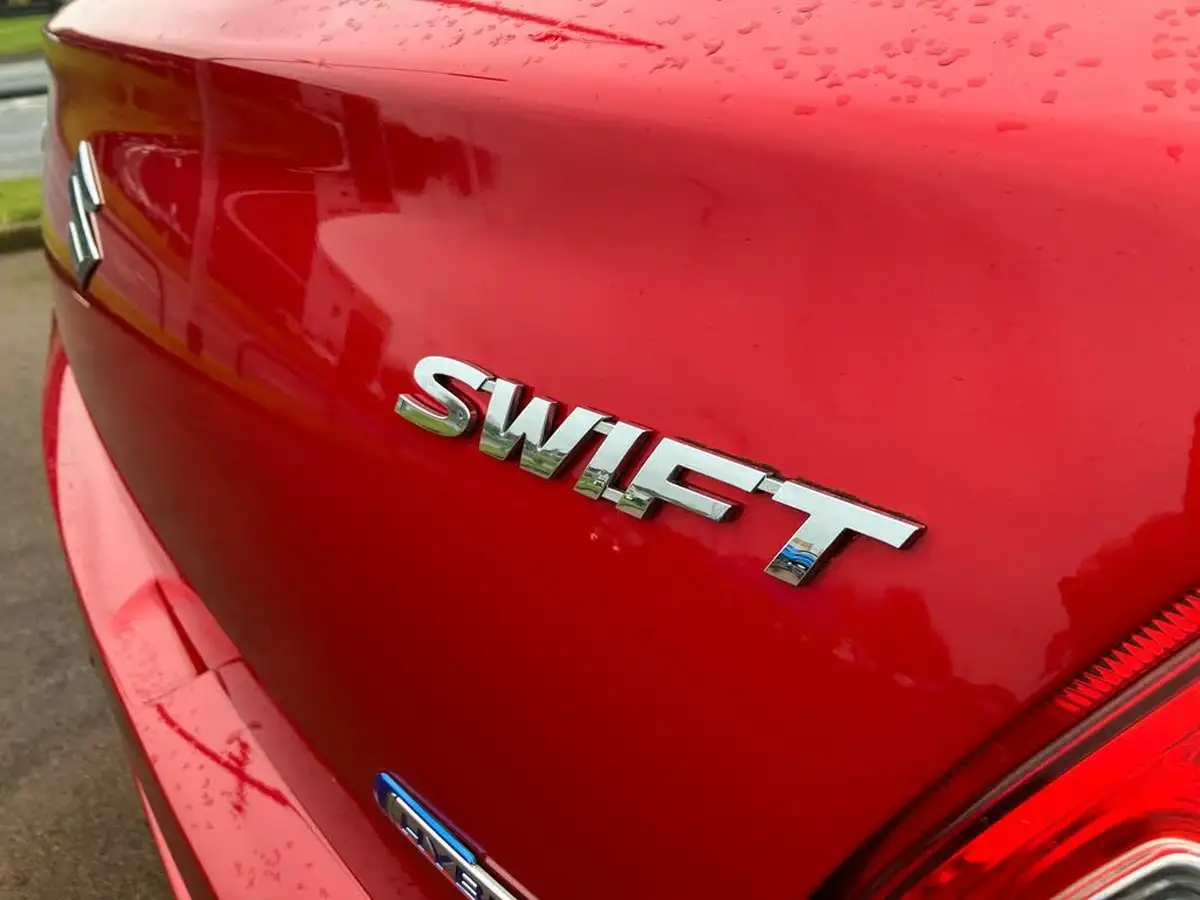 2023-suzuki-swift-12-dualjet-sz-l-big-34