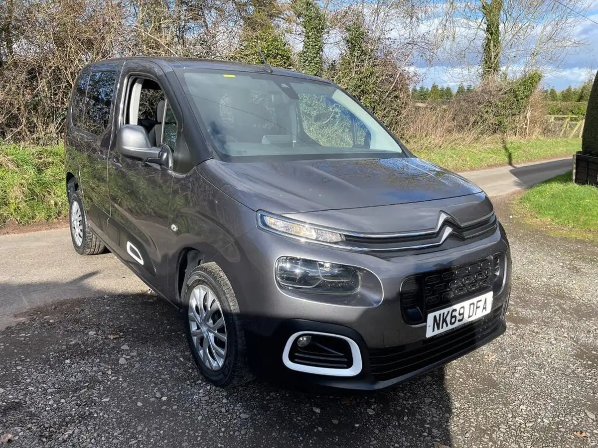 2019-citroen-berlingo-15bluehdi-feel-m-size-130ps-eat8-big-15