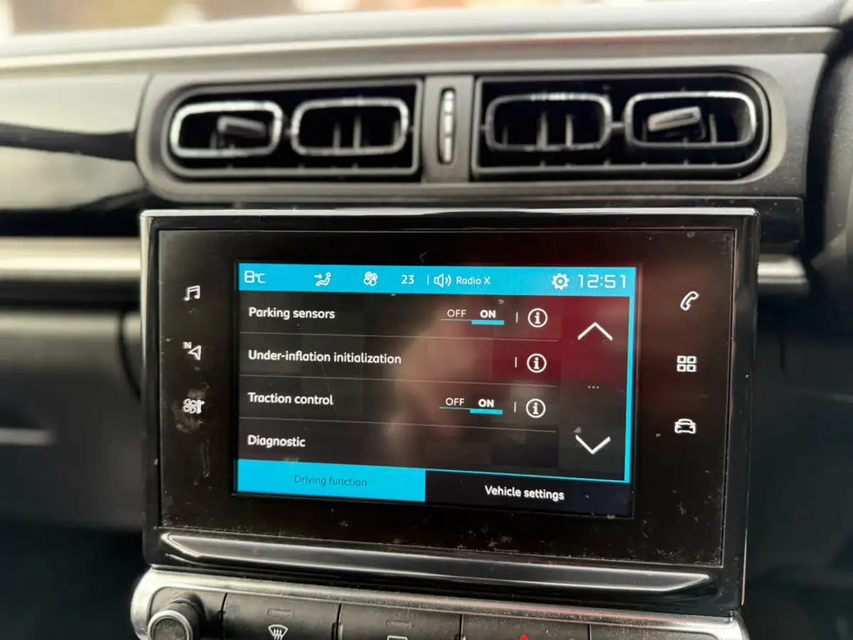 2017-citroen-c3-12-puretech-flair-82ps-big-69