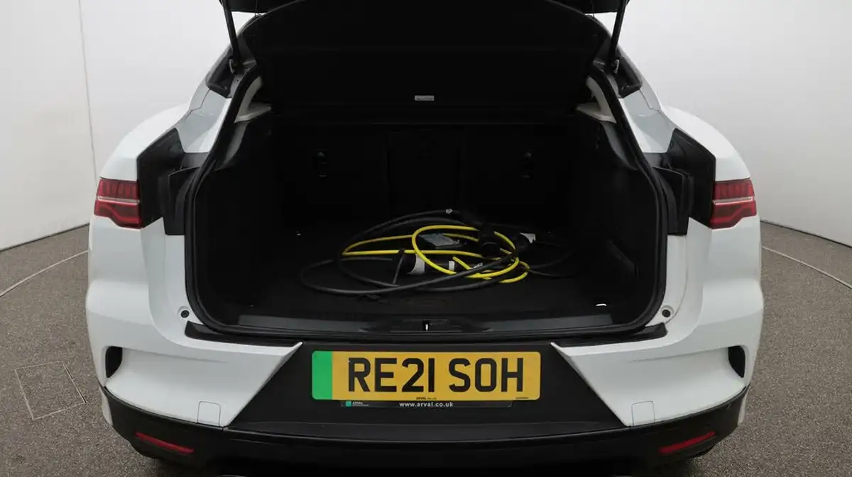 2021-jaguar-i-pace-ev400-s-big-17