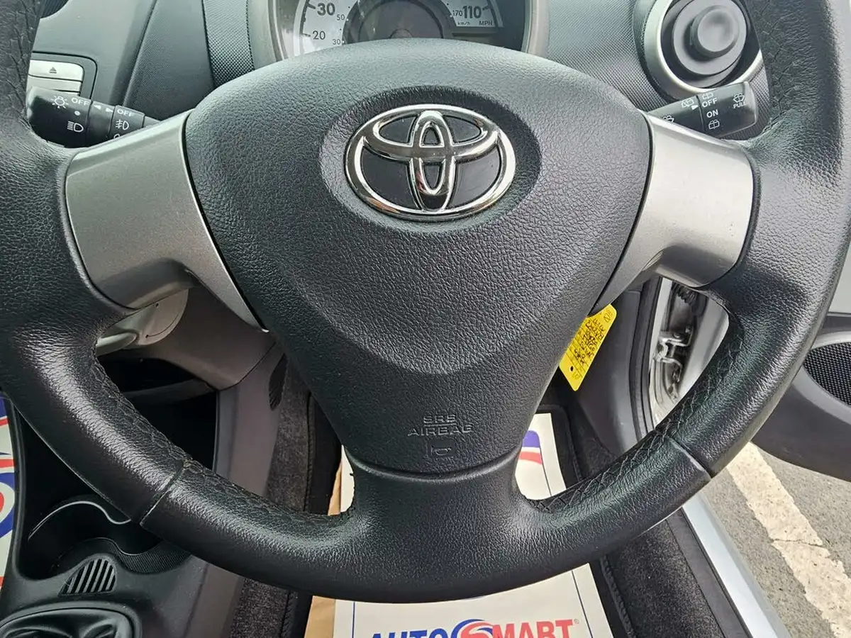 2012-toyota-aygo-10-aygo-ice-vvt-i-5d-big-26