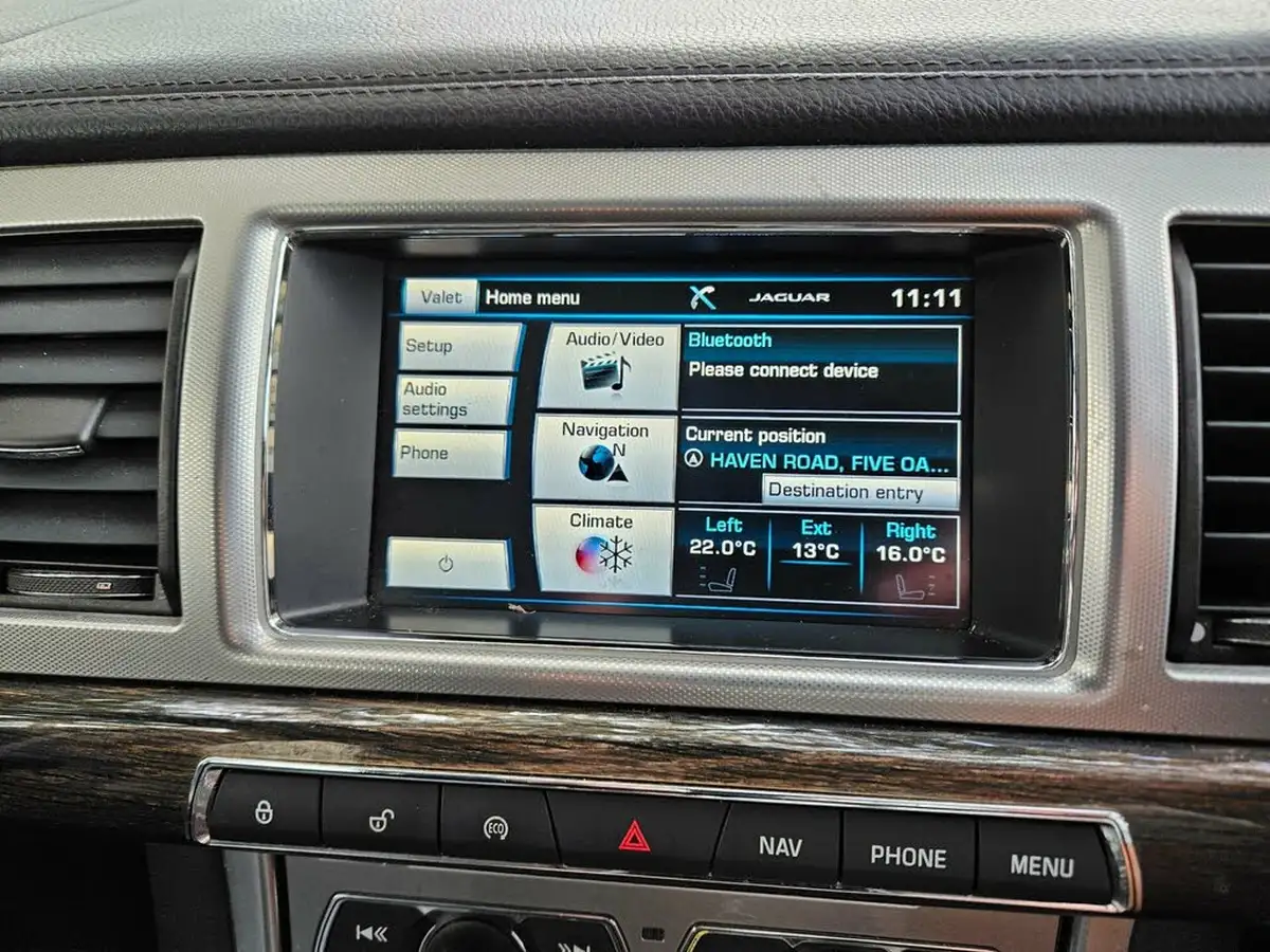 2015-jaguar-xf-22td-luxury-163ps-sportbrake-5d-big-34